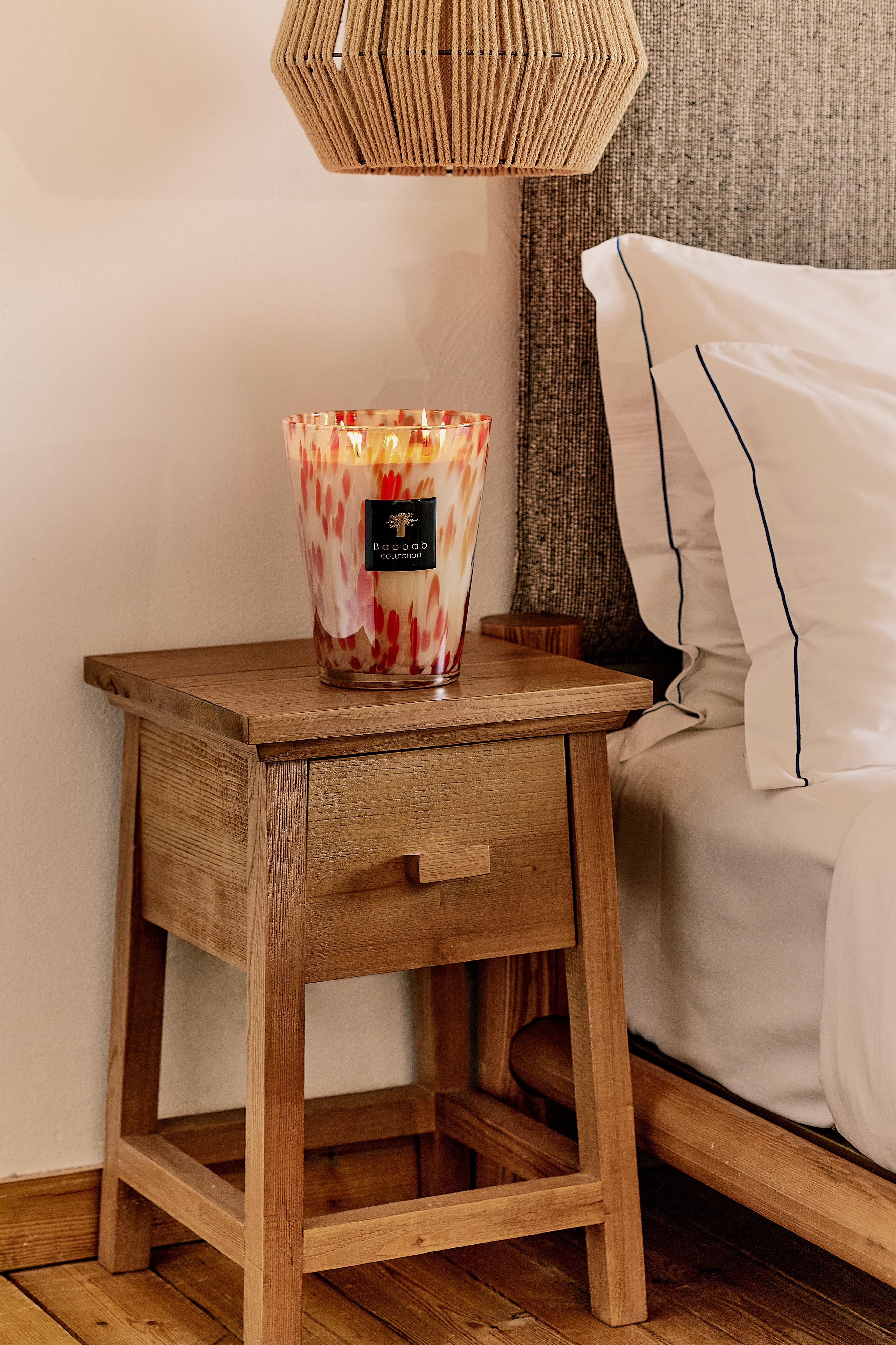 SCENTED CANDLE PEARLS CORAL - Image 3